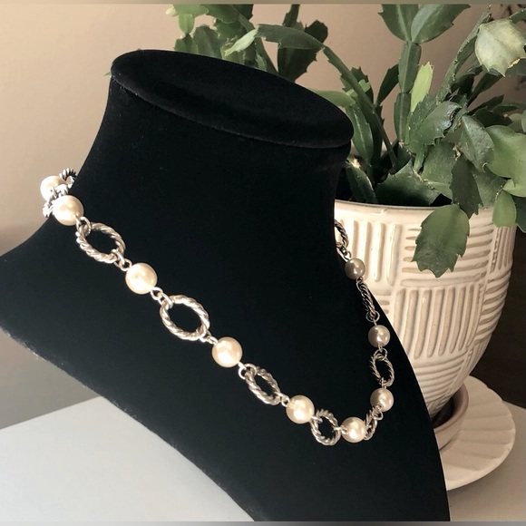 Seasons Fashion Silver Tone w/Faux Pearls Necklace - Picture 2 of 7